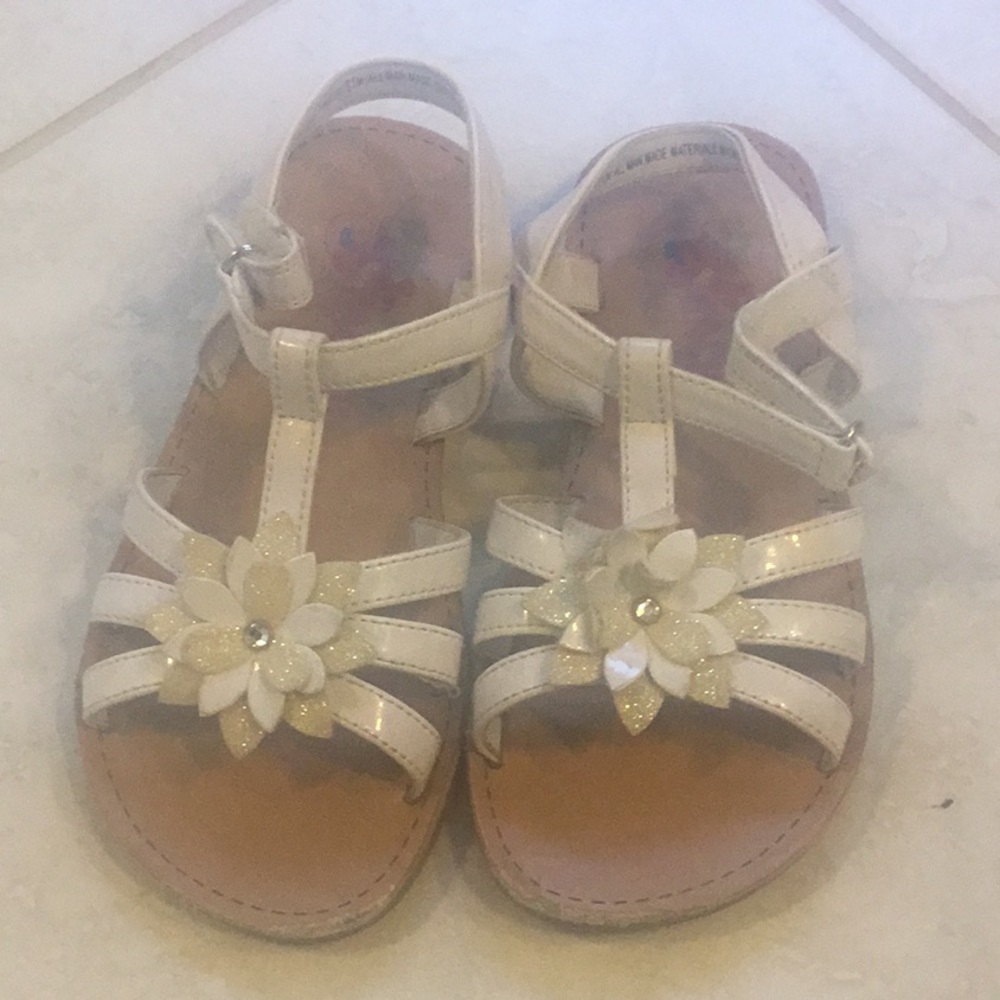 White Patent Sandal w/ Gold Flower Appliqué